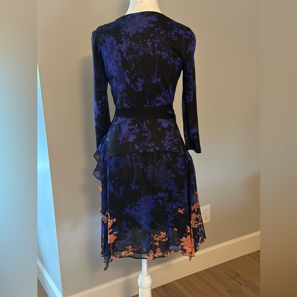 Diane Von Furstenberg Silk Dress - Picture 4 of 12